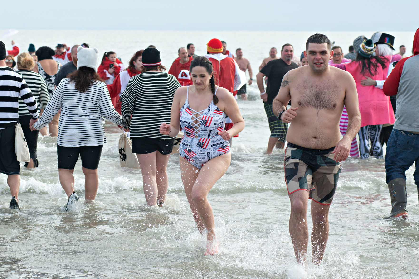 011319_nws_wildplunge